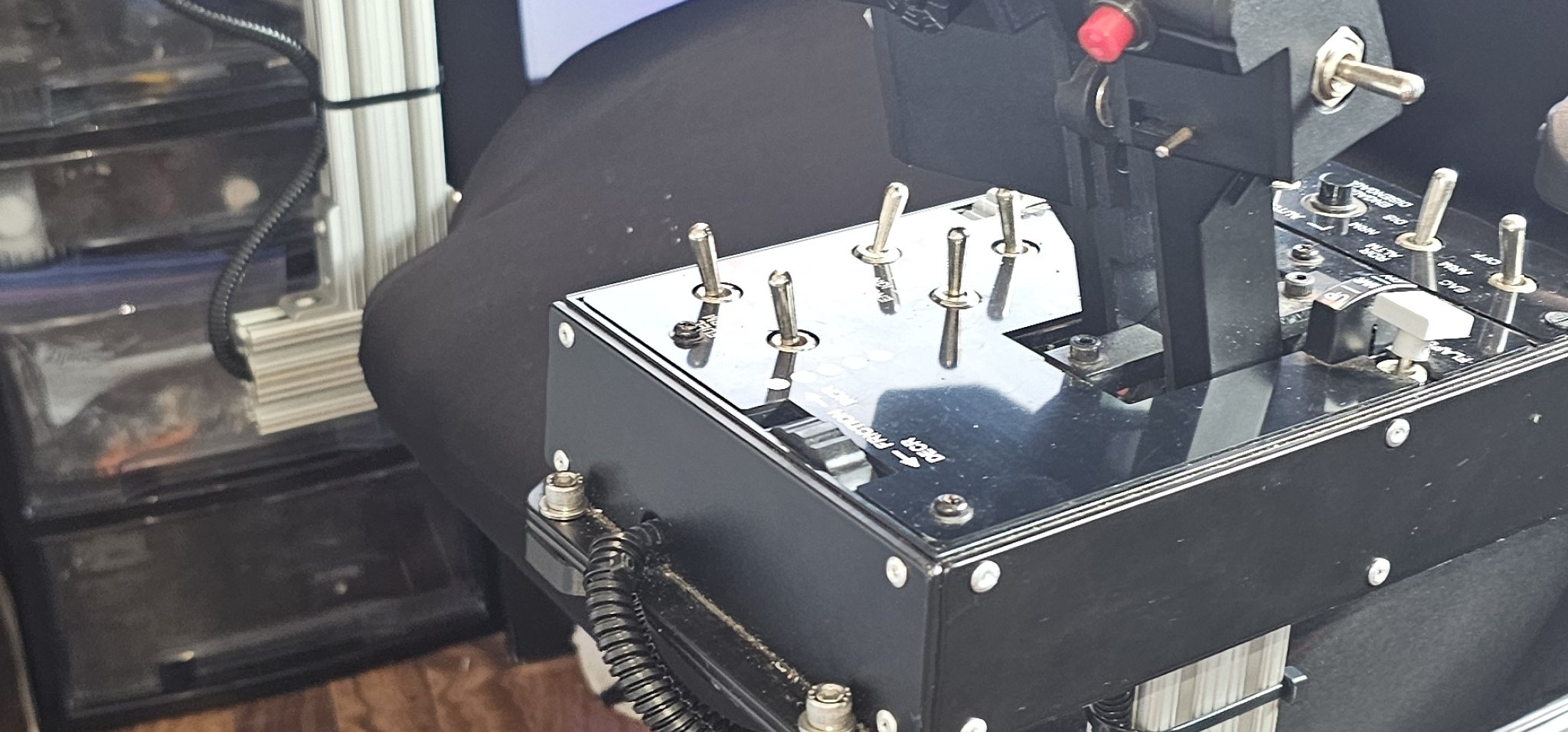 Tiêu đề Thrustmaster warthog HOTAS Bộ điều hợp ga Tóm tắt tấm