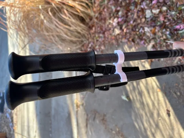 Tiêu đề Kẹp giữ cột trượt tuyết Tóm tắt Đây là clip nố