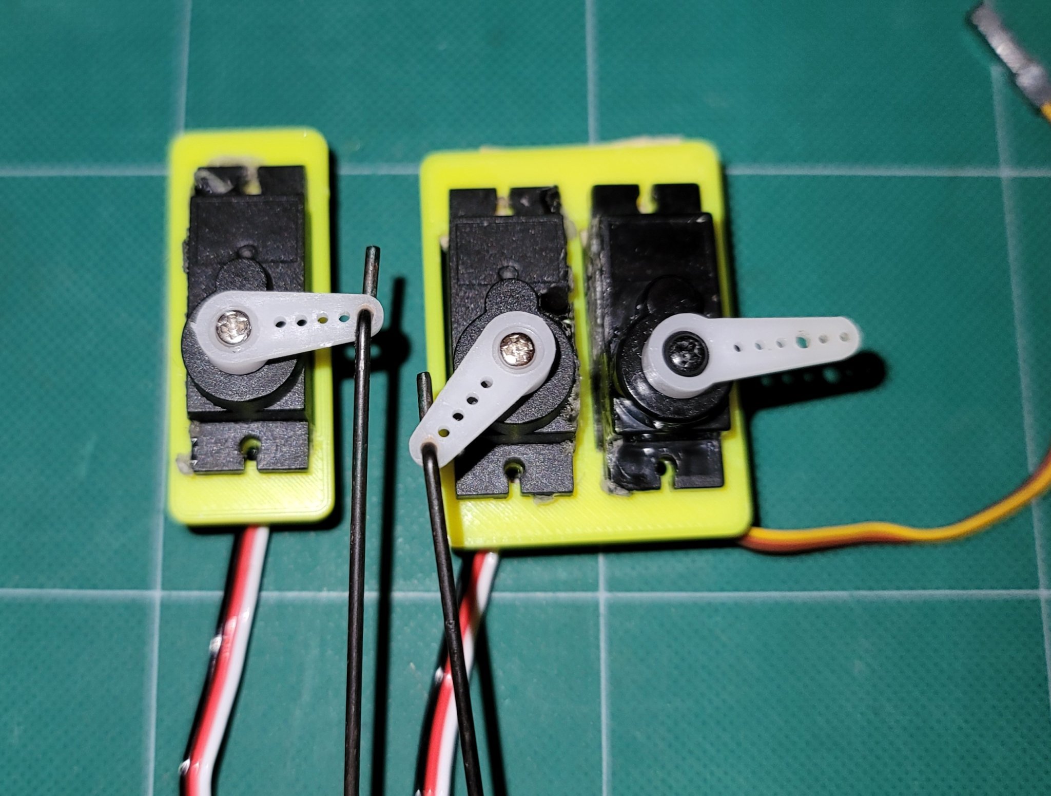 Tiêu đề Khay servo mini Tóm tắt Tốt hơn là dán trực tiếp serv