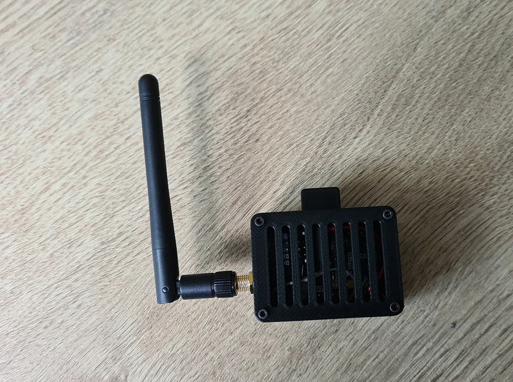 Tiêu đề Vỏ bọc CAM ESP32 mã nguồn mở Anten USB Tóm tắt Ba