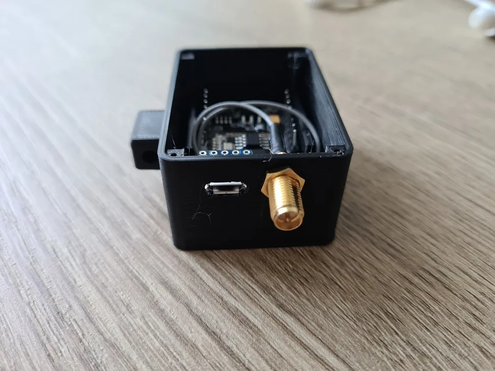 Tiêu đề Vỏ bọc CAM ESP32 mã nguồn mở Anten USB Tóm tắt Ba