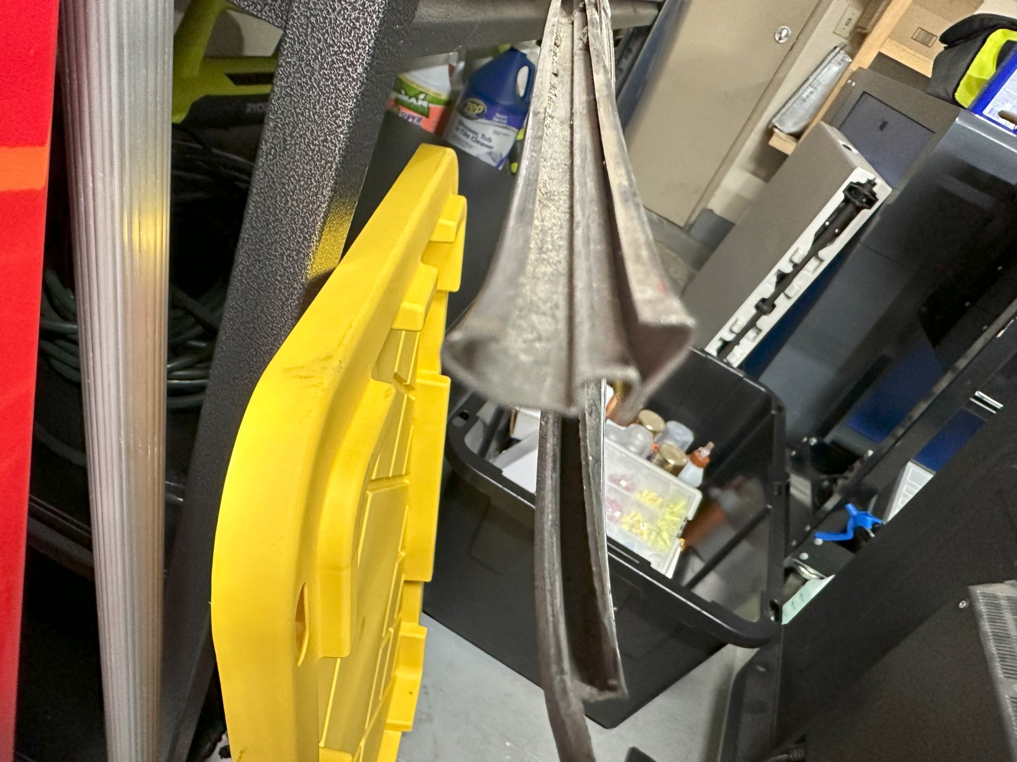 Kẹp Giữ Nẹp Mạ Chrome Xe W114/W115