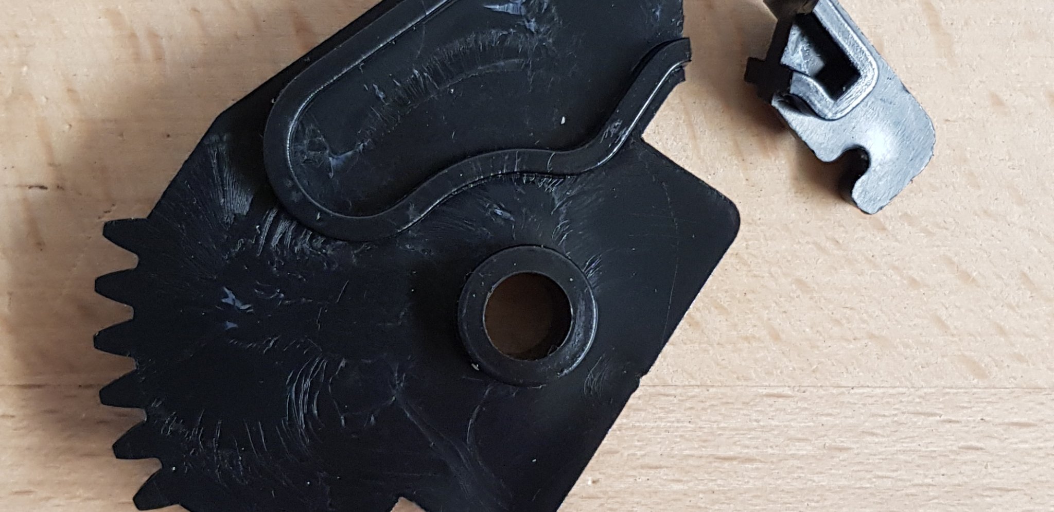 Tiêu đề Bàn đạp bánh lái Gear Saitek Tóm tắt Bánh răng bàn đ