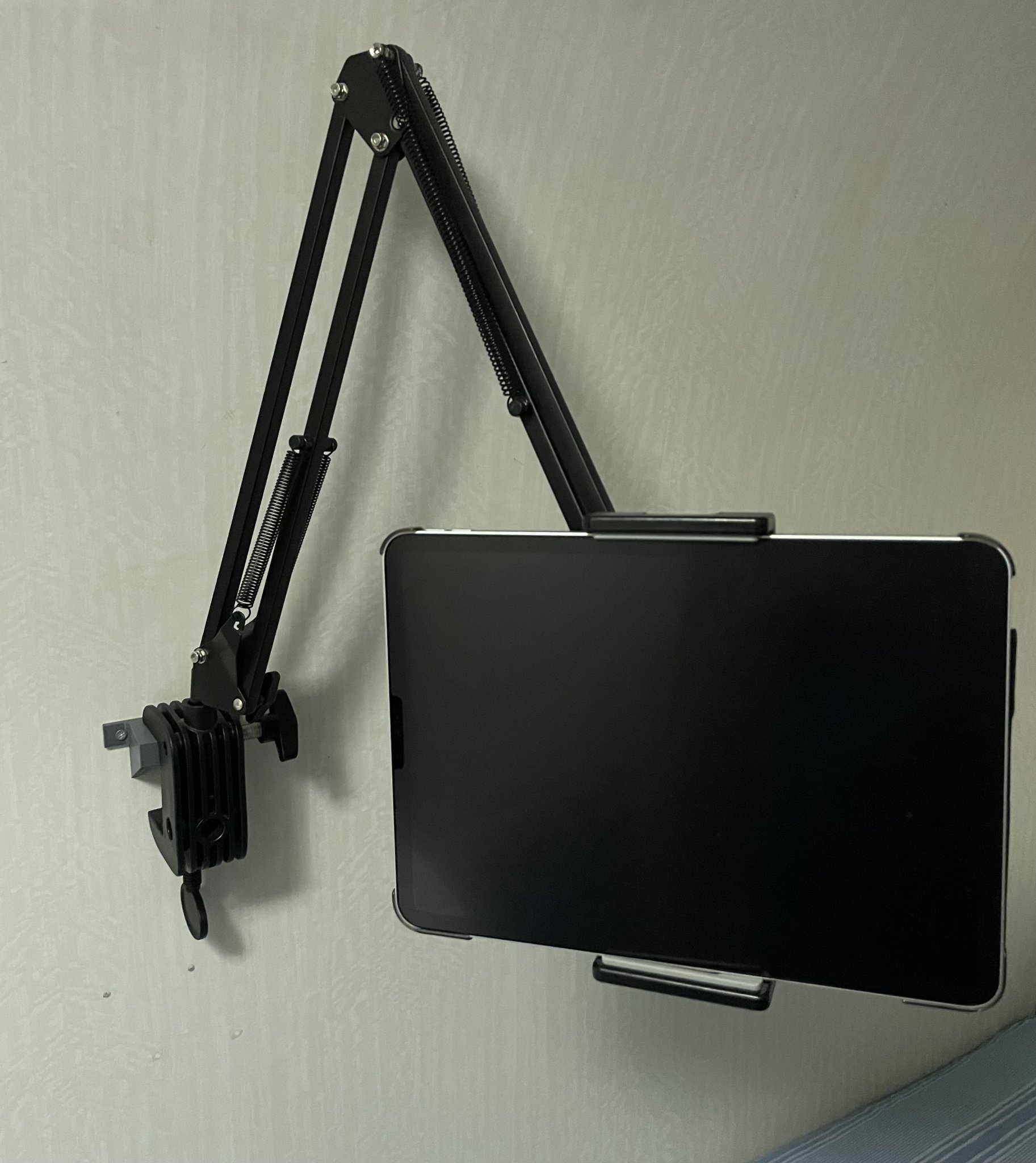 Tiêu đề Giá đỡ máy tính bảng và điện thoại treo tường Tó