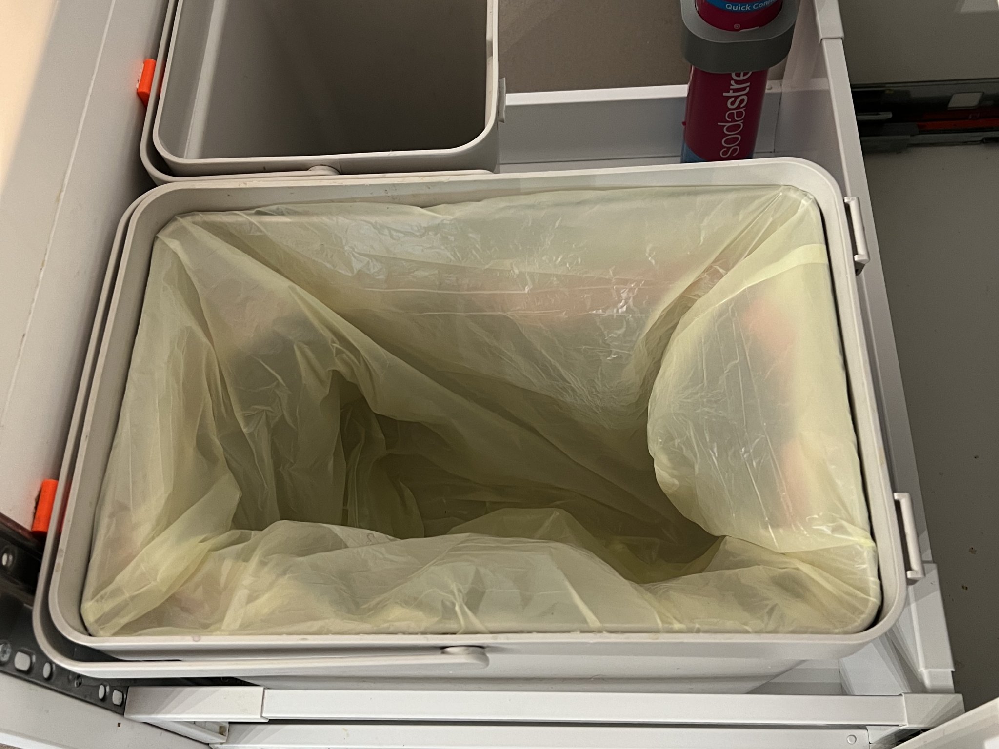 Trashcan holder IKEA/uchwyt do kosza na śmieci IKEA