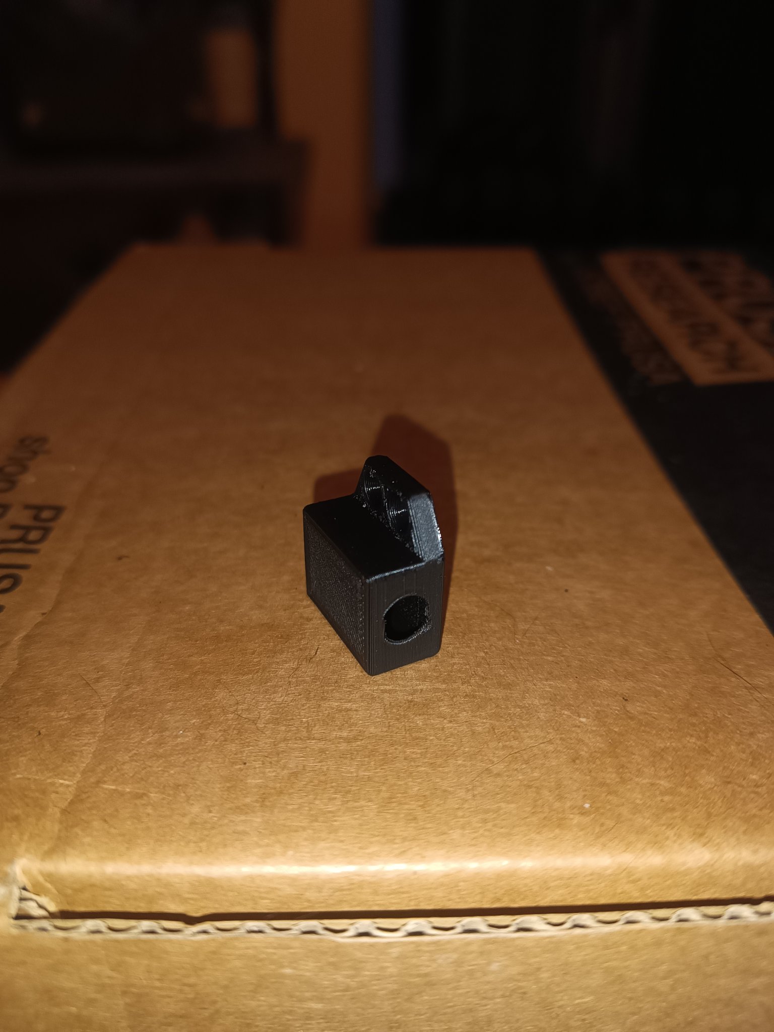 Tiêu đề giá đỡ công tắc Tóm tắt držák páčkového vypínače