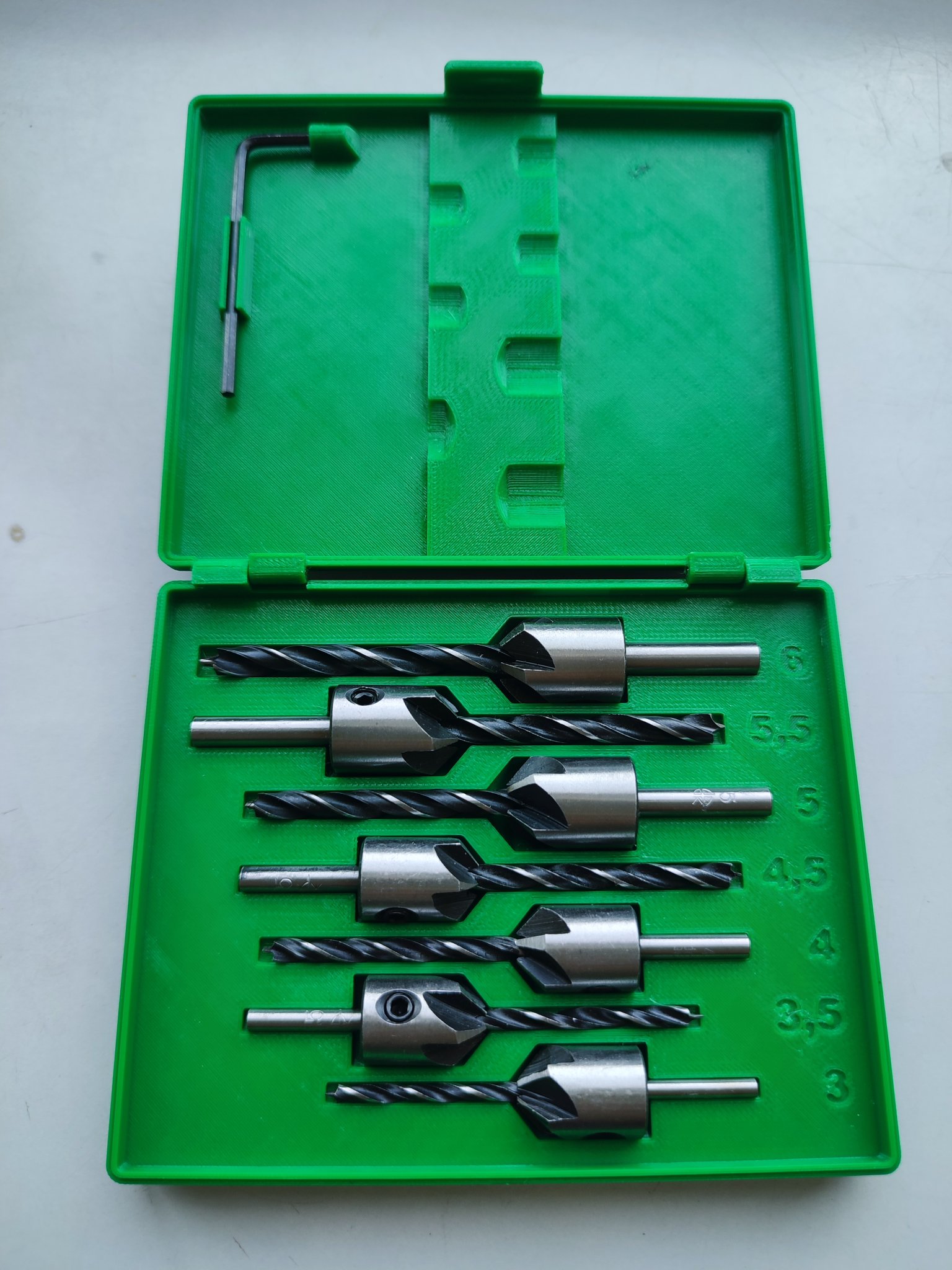 Drill with countersink box/Krabička na vrtáky se záhlubníkem z Lidlu (Parkside PSB 6 A1)