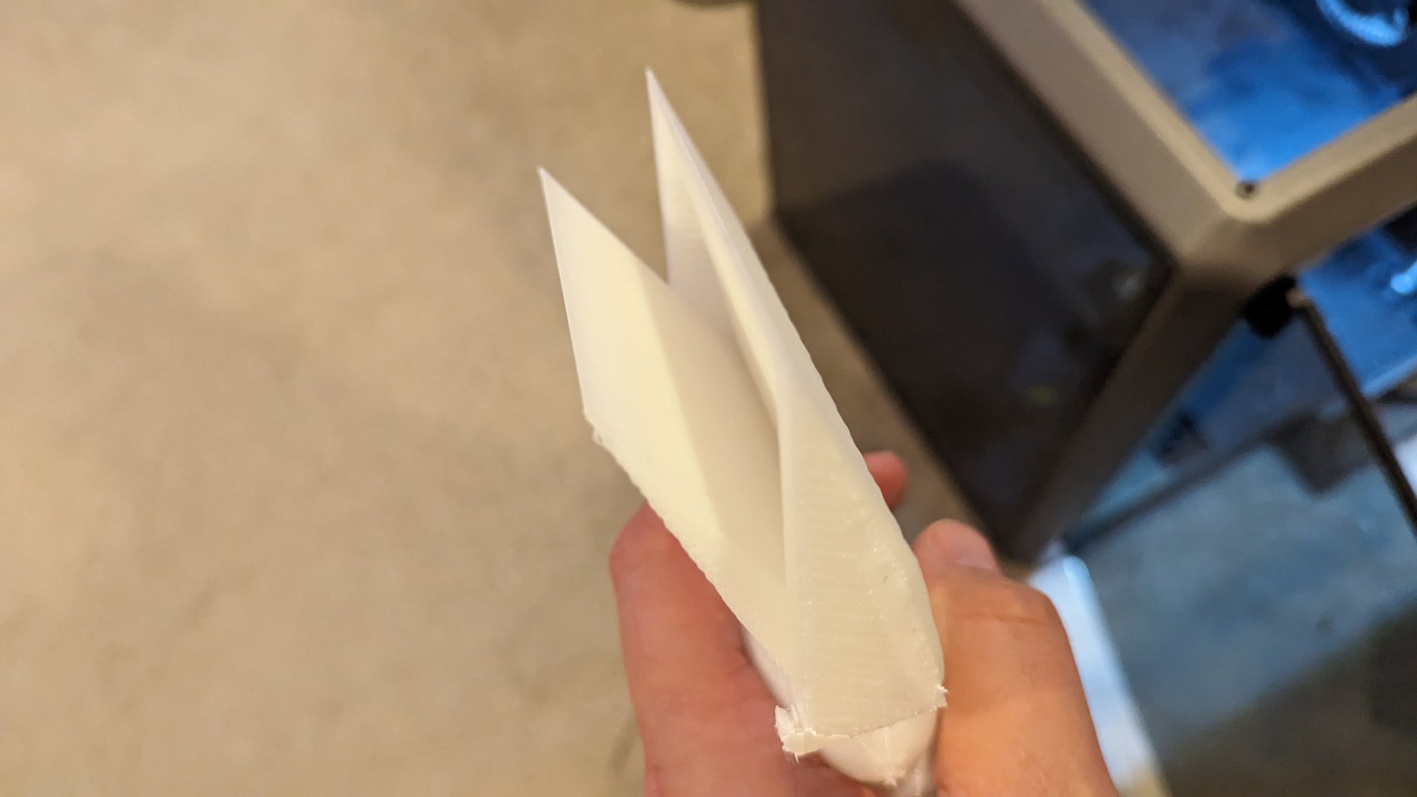 Flipping ice scraper