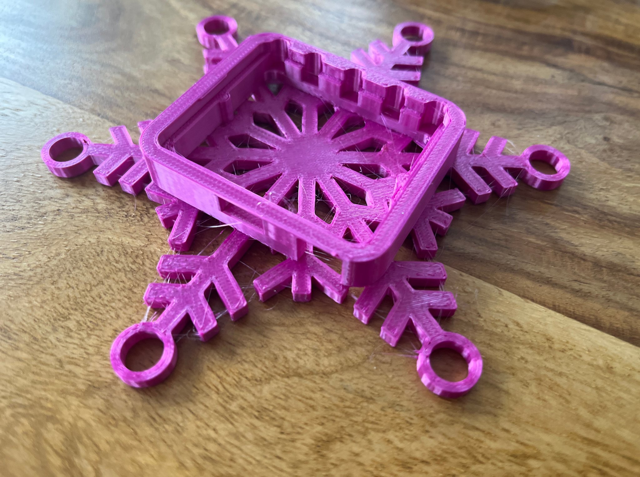 Micro:bit Advent Ornamet Case