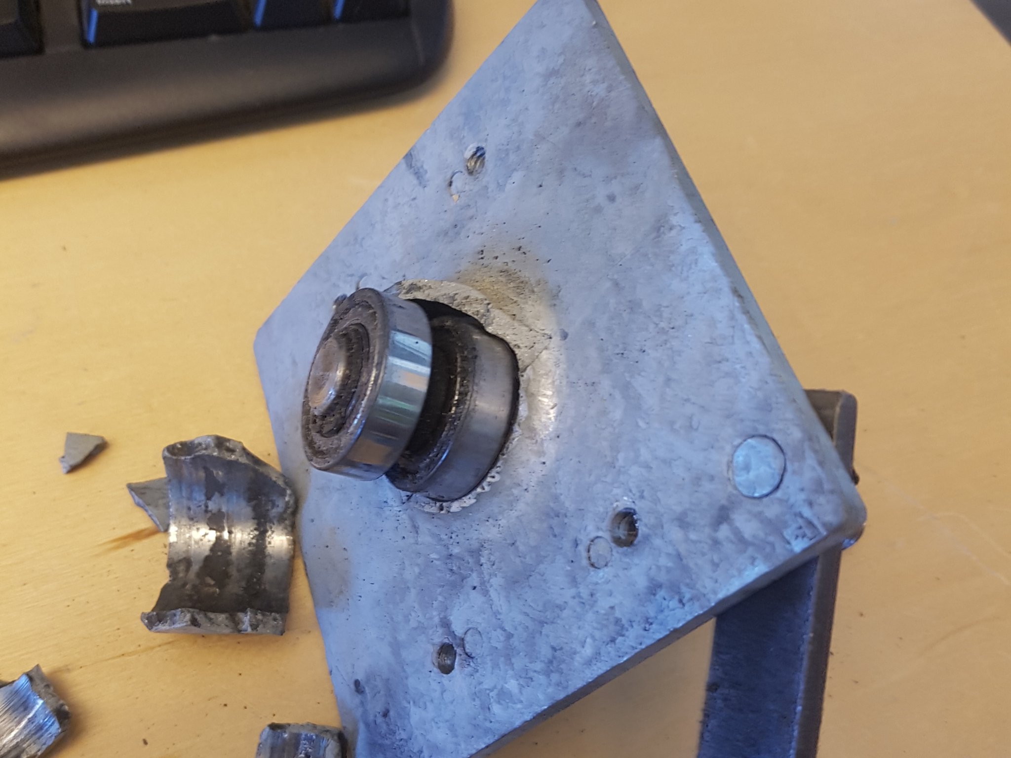 Chén mâm xe rulleskap