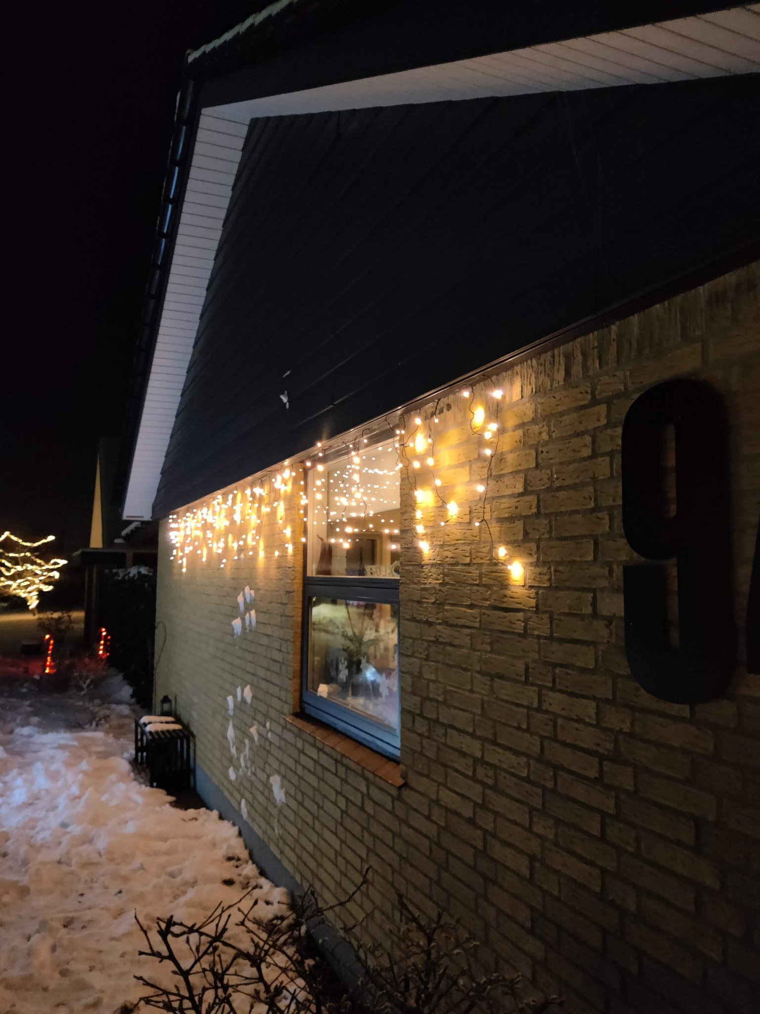 Tiêu đề Giá đỡ dây đèn cho lỗ thông hơi Cedral Ivarplank Tóm t