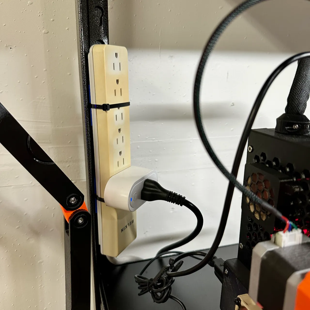 Ke Góc Cho Kệ Thép 5 Tầng Whalen