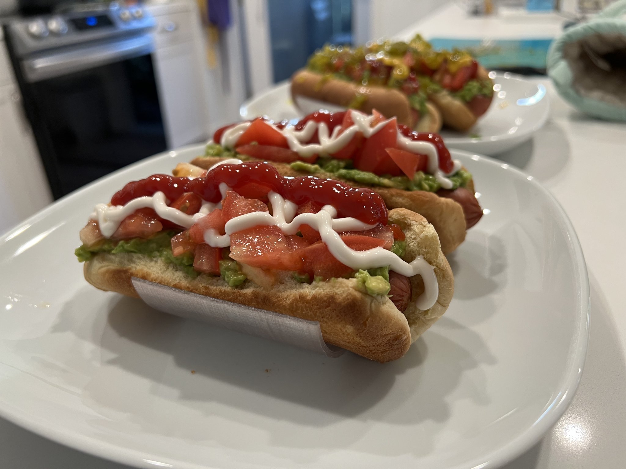 Kẹp Xúc Xích Đôi Tối Giản