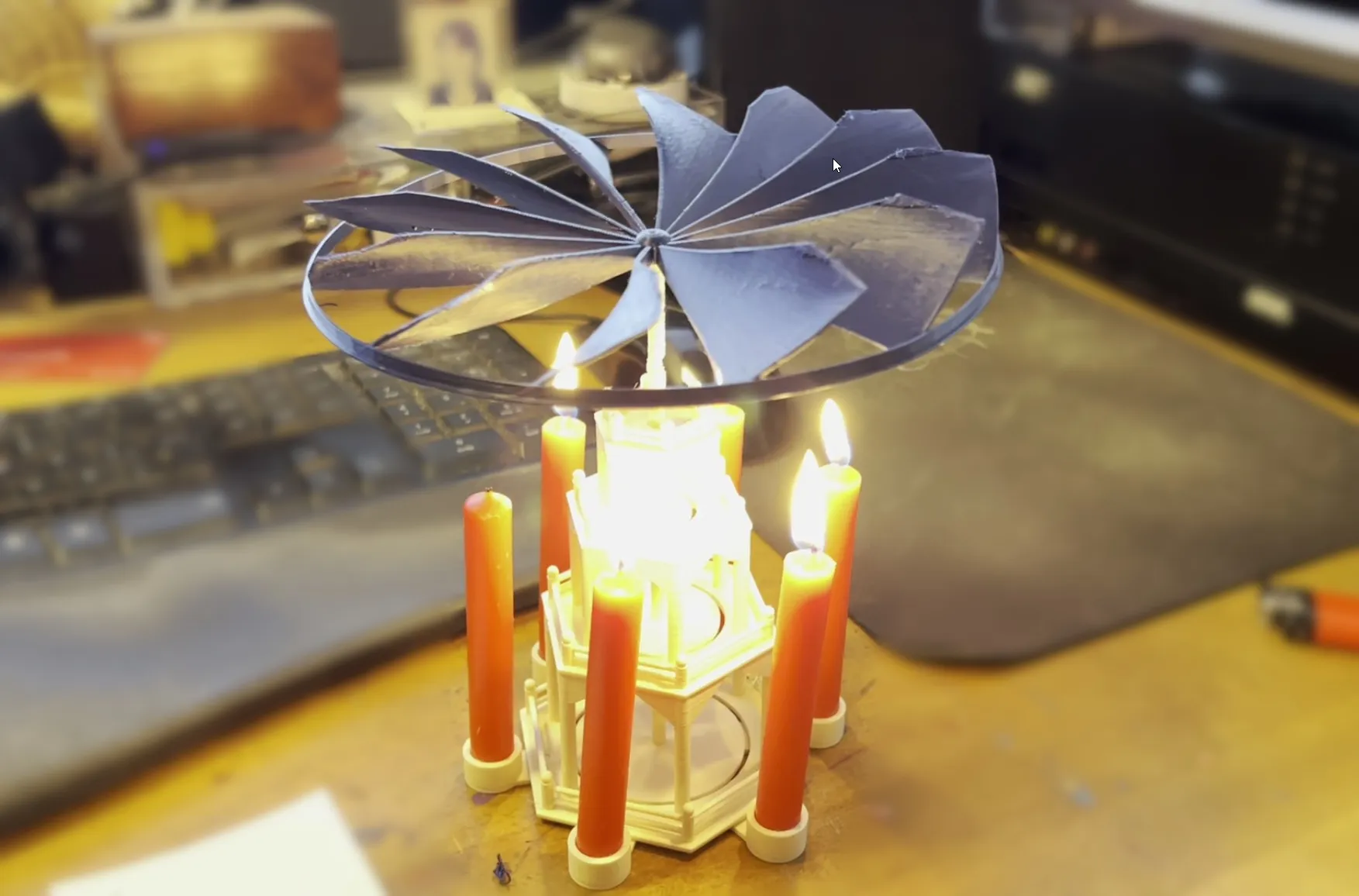 Kim Tự Tháp Giáng Sinh