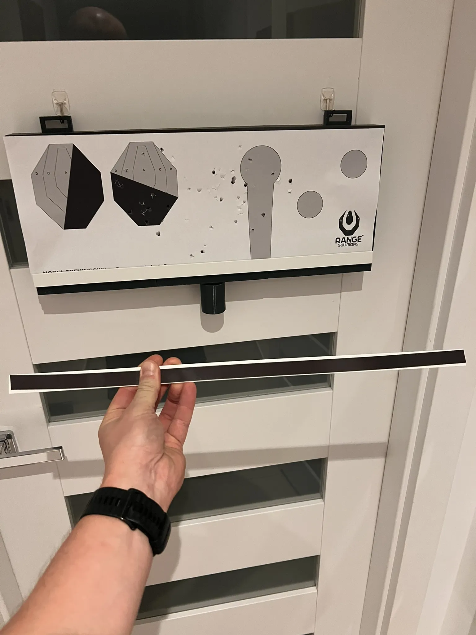 Title Ramka do treningu air soft w domu Tóm tắt Ramka do treningu na sucho