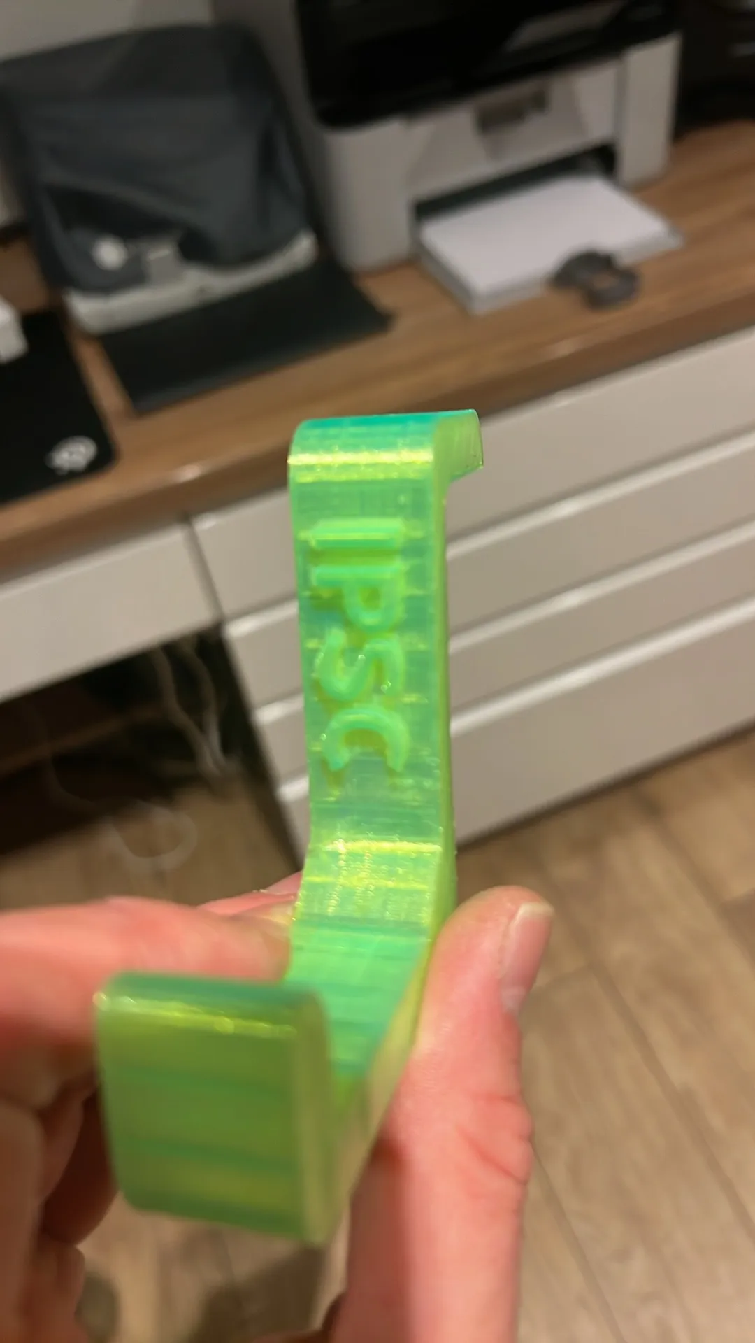 Tiêu đề Wieszak na pas do IPSC Tóm tắt Wieszak na magnesy do przykleje