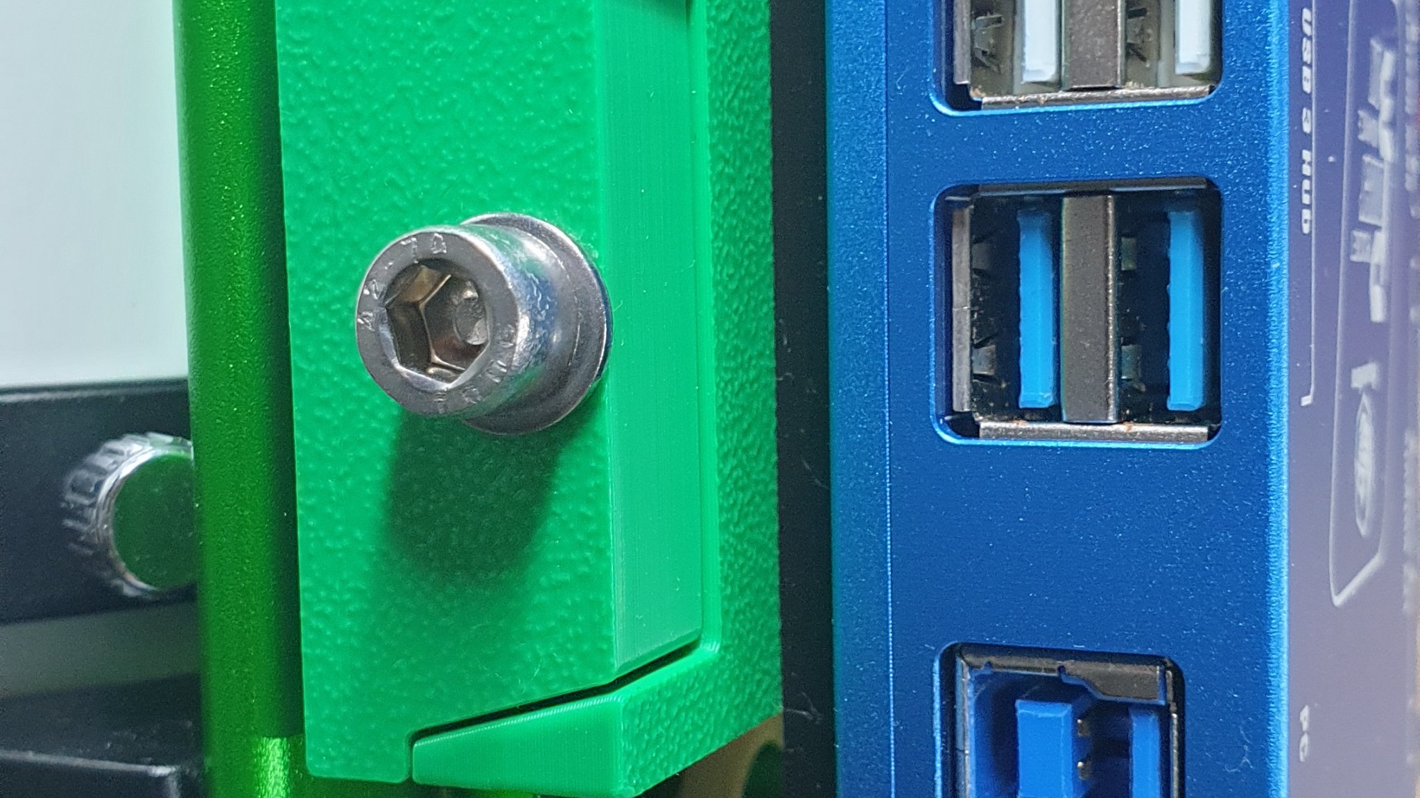 Tiêu đề Tấm gắn Powerbox Advance Tóm tắt Giá đỡ để gắn Pe