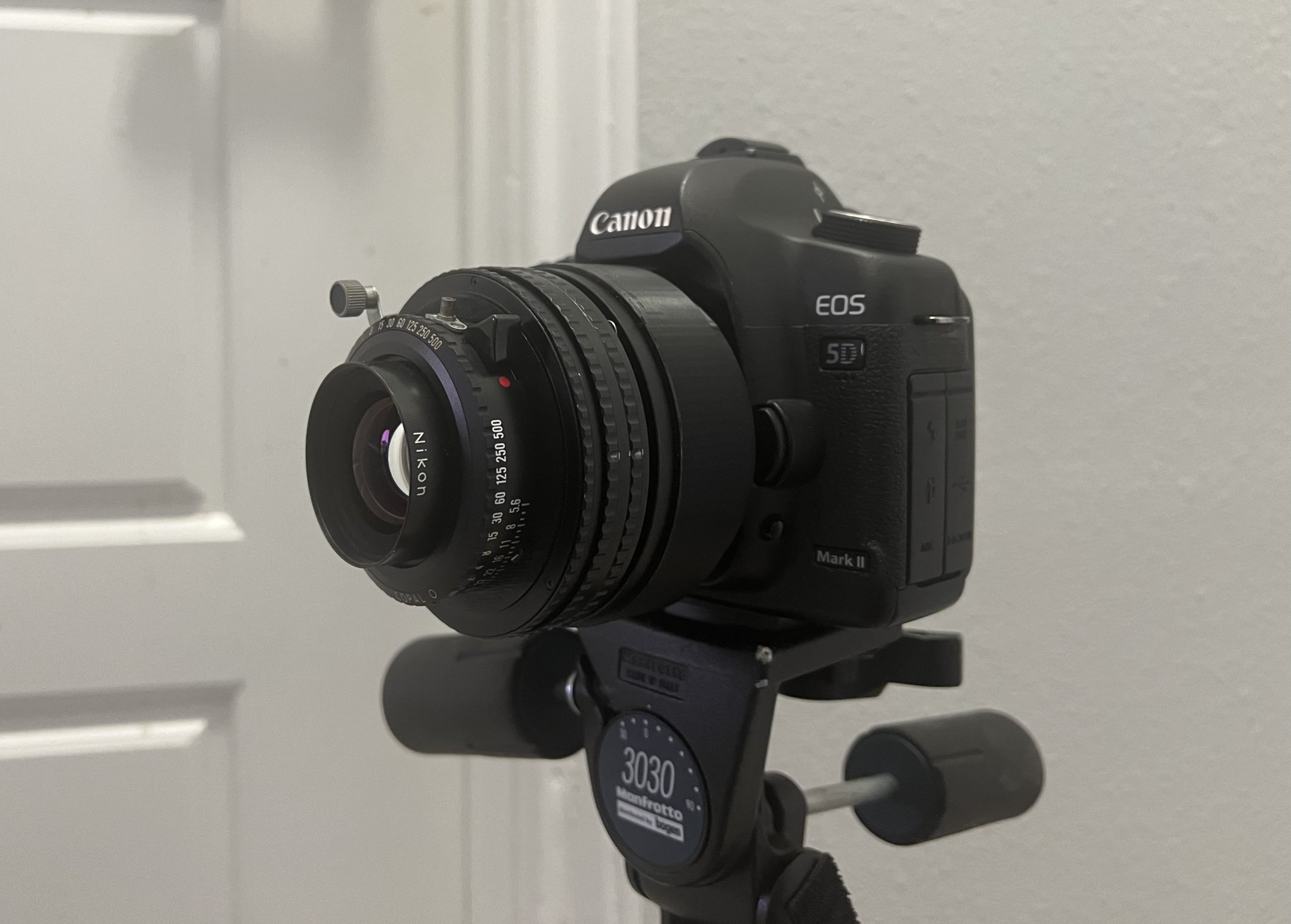 Tiêu đề Nikkor W 100mm tới Canon EOS EF Tóm tắt Ngàm này cho phép