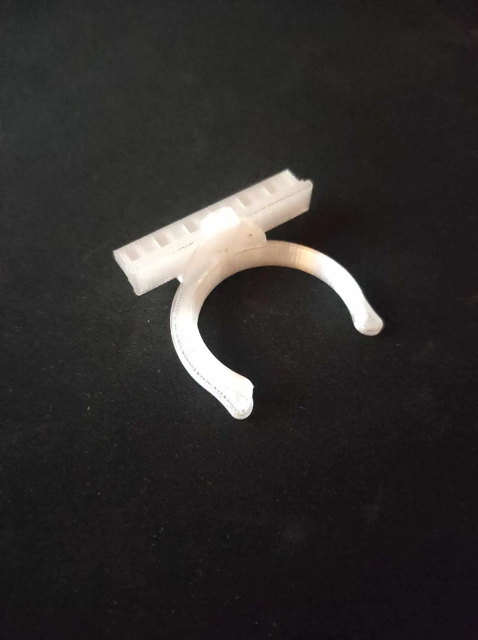 Kẹp chân tủ IKEA Faktum thay thế cho nẹp chân/tấm chắn