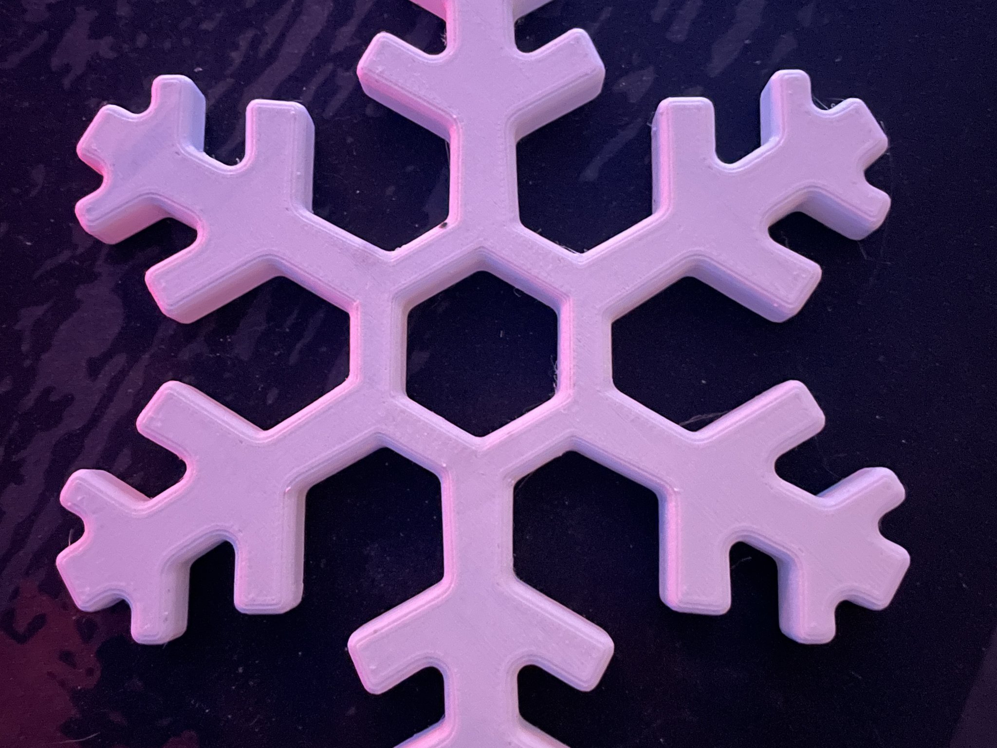 Trang trí cửa sổ hình bông tuyết