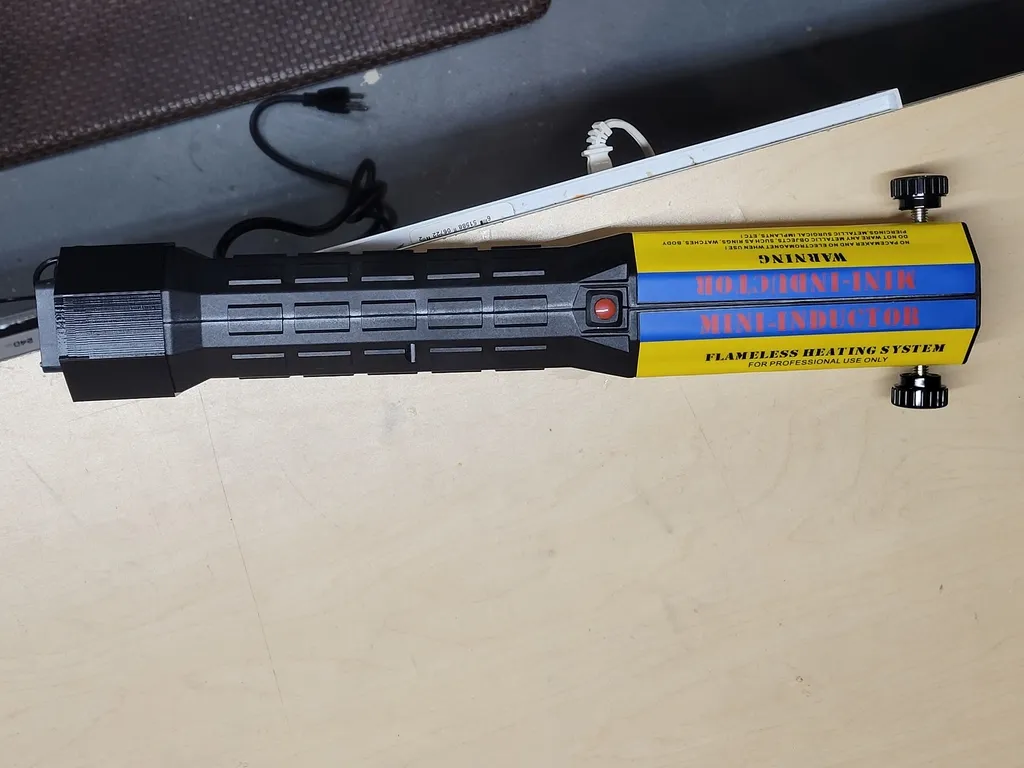 Tiêu đề Quạt làm mát bu lông cảm ứng từ tính Tóm tắt Có m