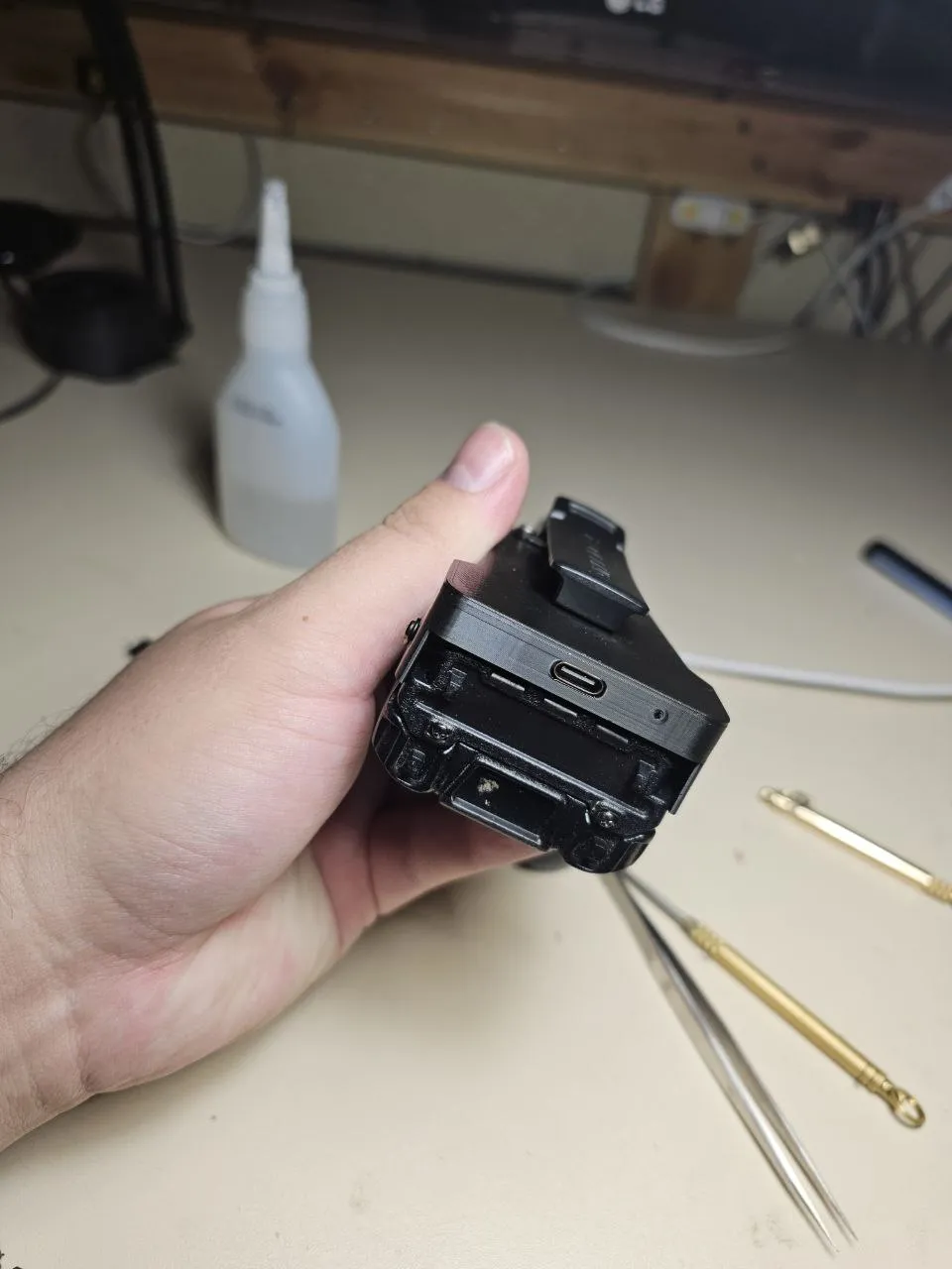 Tiêu đề Hộp đựng mạch sạc Baofeng UV-5R Tóm tắt Vụ này đa