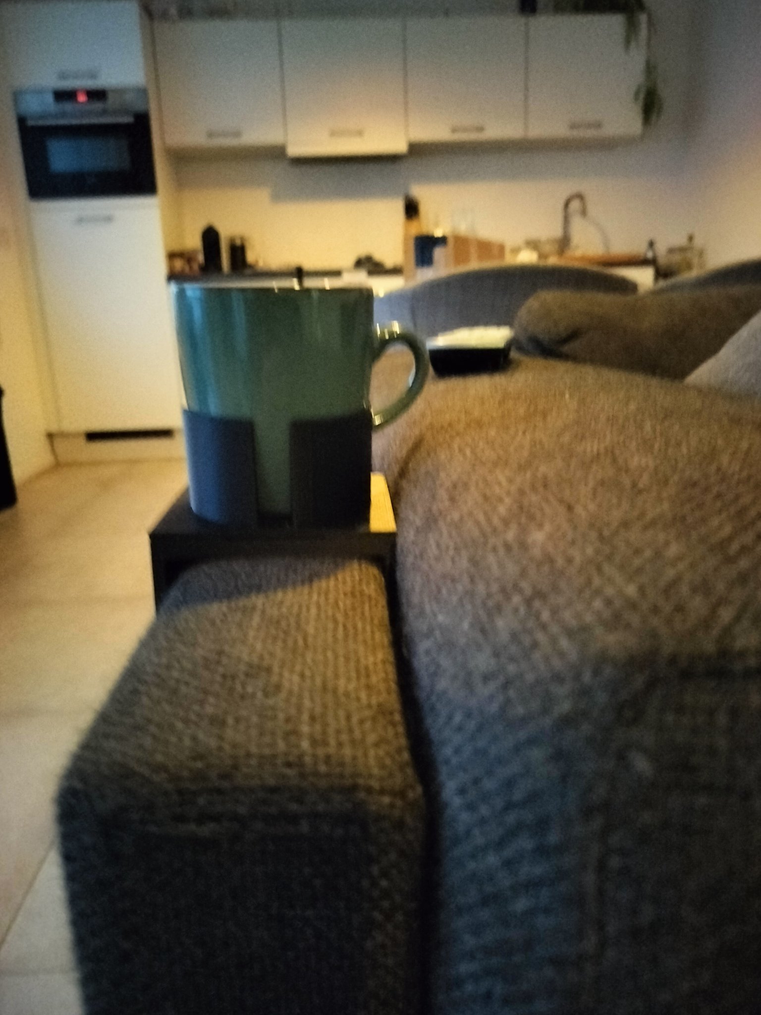 Tiêu đề Giá đỡ cốc đi văng có thể thay thế - Gridfinity Tóm