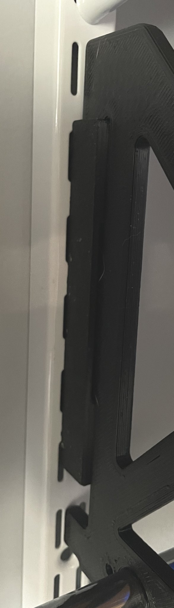 Tiêu đề RepRack Hanger Double Slot Wall Strip Mount Tóm tắt Gắn móc