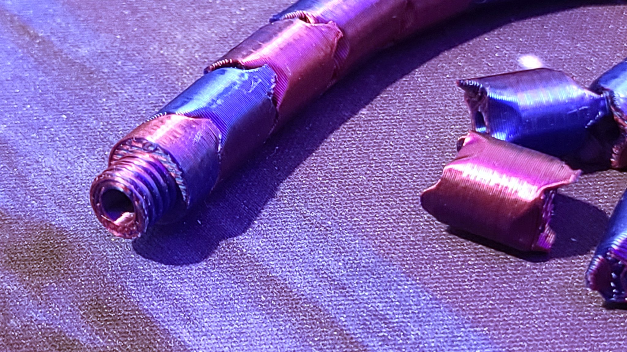 Vòng Cổ Hoặc Vòng Tay Hạt Trụ Lồng Vào Nhau