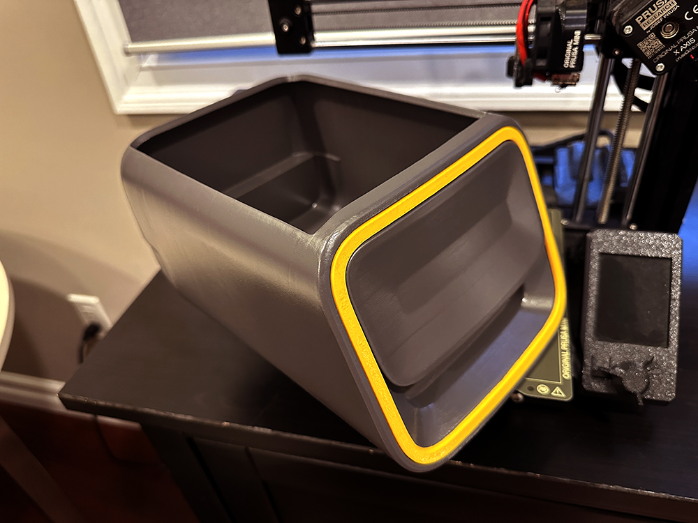 Ngăn kéo cho Loa Cắm Trại Rivian