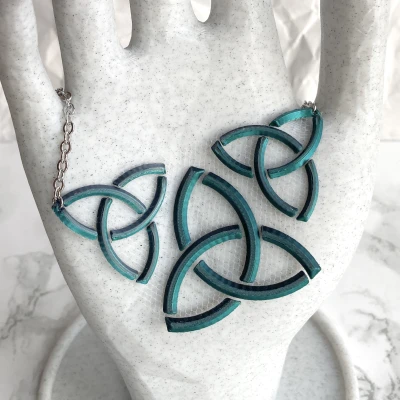 Dây Chuyền Lơ Lửng Hình Nút Thắt Celtic Ba Ngôi