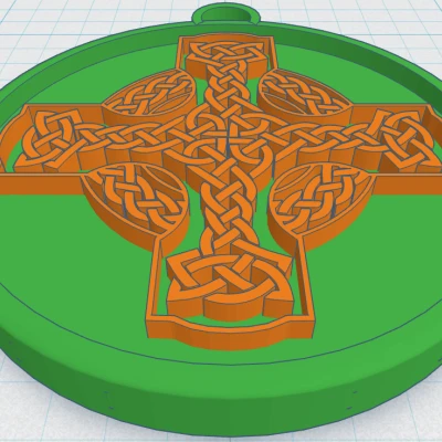 Thánh giá Celtic Tròn 13