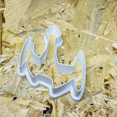 Khuôn Cắt Bánh Hình Tàu Klingon