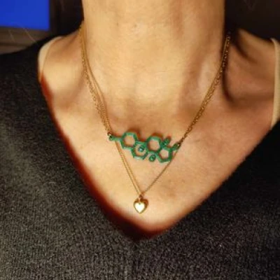 Dây chuyền phân tử Estrogen