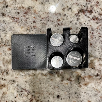 Hộp đựng pin cúc áo có nắp dập nổi tùy chọn