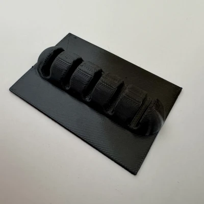 Dụng cụ giữ dây cáp cho bàn làm việc