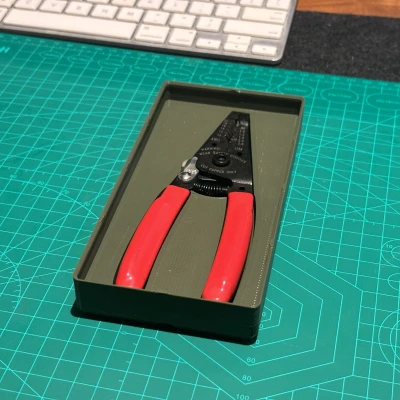 Giá đỡ Kìm Cắt Dây Gridfinity 4x2 (Cao 3U) có thể xếp chồng