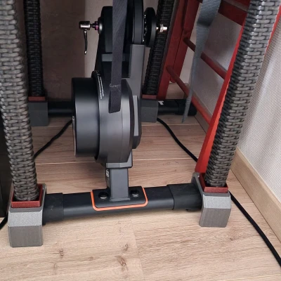 Chân đế nâng ghế Zwift Hub One - Nâng chân ghế để cất giữ