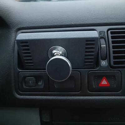 Giá đỡ điện thoại nam châm cho VW Golf IV