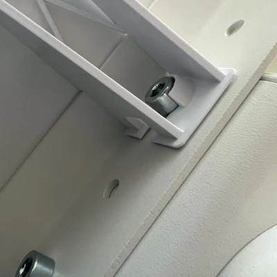 Giá đỡ cáp IKEA BEKANT - dễ dàng gắn