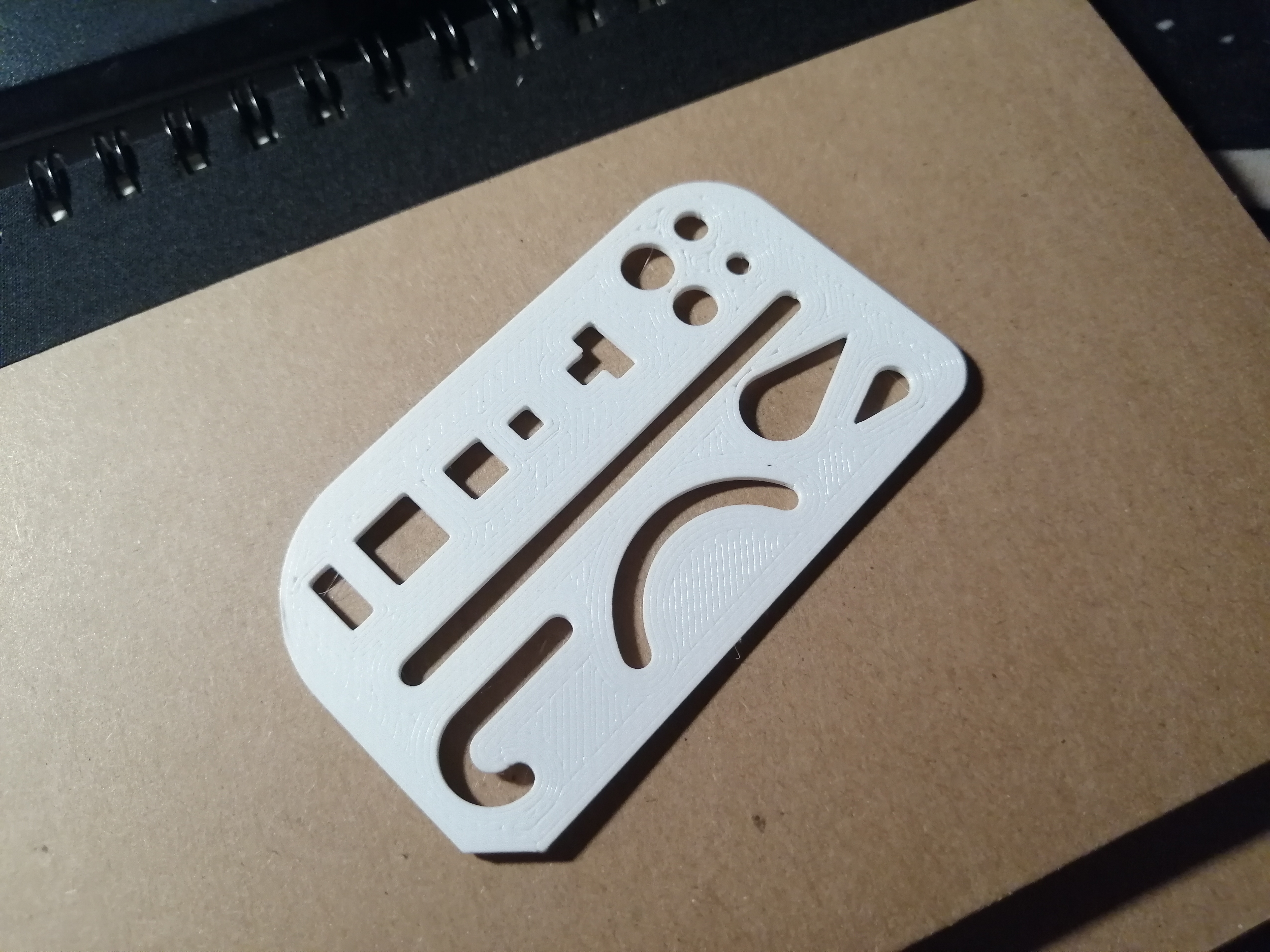 Tấm chắn tẩy - Khuôn vẽ phác thảo