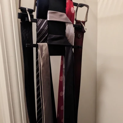 Giá treo cà vạt và thắt lưng