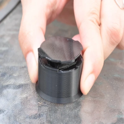 Ngàm Quadlock (Cơ chế Khóa)