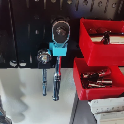 Bảng Peg - 18mm vuông.