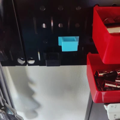 Bảng Peg - 18mm vuông.