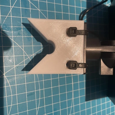 Giá đỡ góc tấm pin mặt trời cho đèn ngoài trời giá rẻ có cảm biến chuyển động