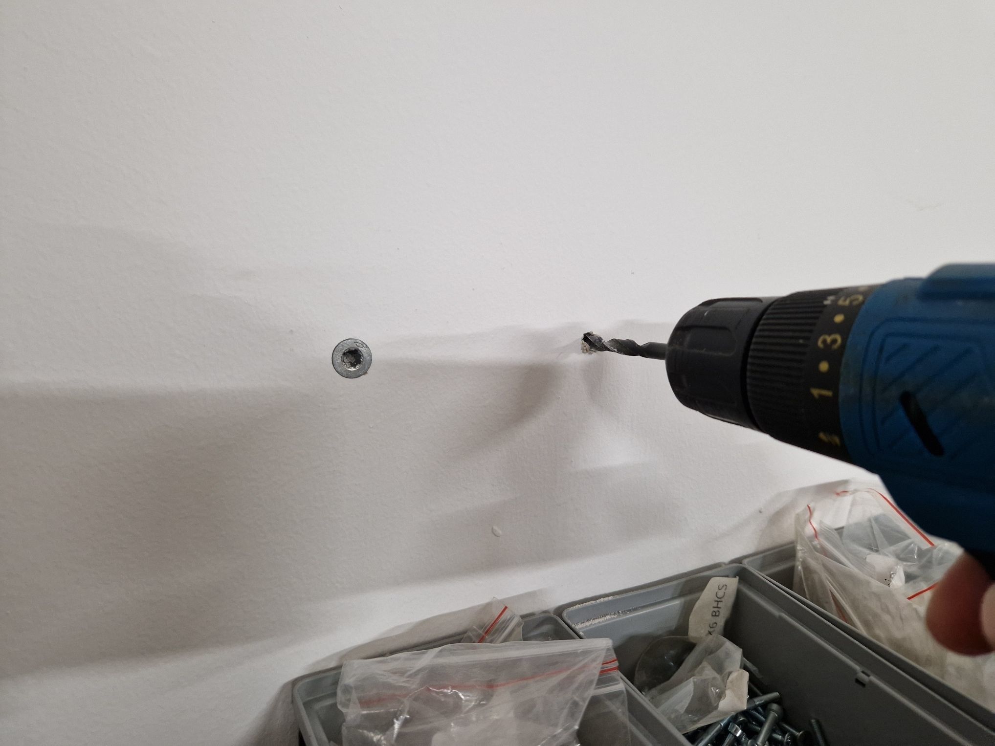 Tắc kê Rigips, tấm thạch cao/vách ngăn