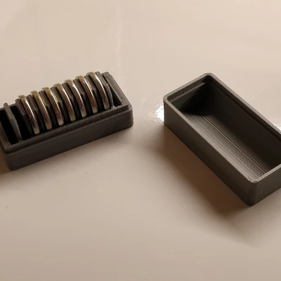 Hộp đựng pin cúc CR2032 MK3