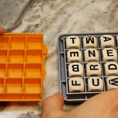 Đế Lưới Boggle (vừa khay lắc Boggle)