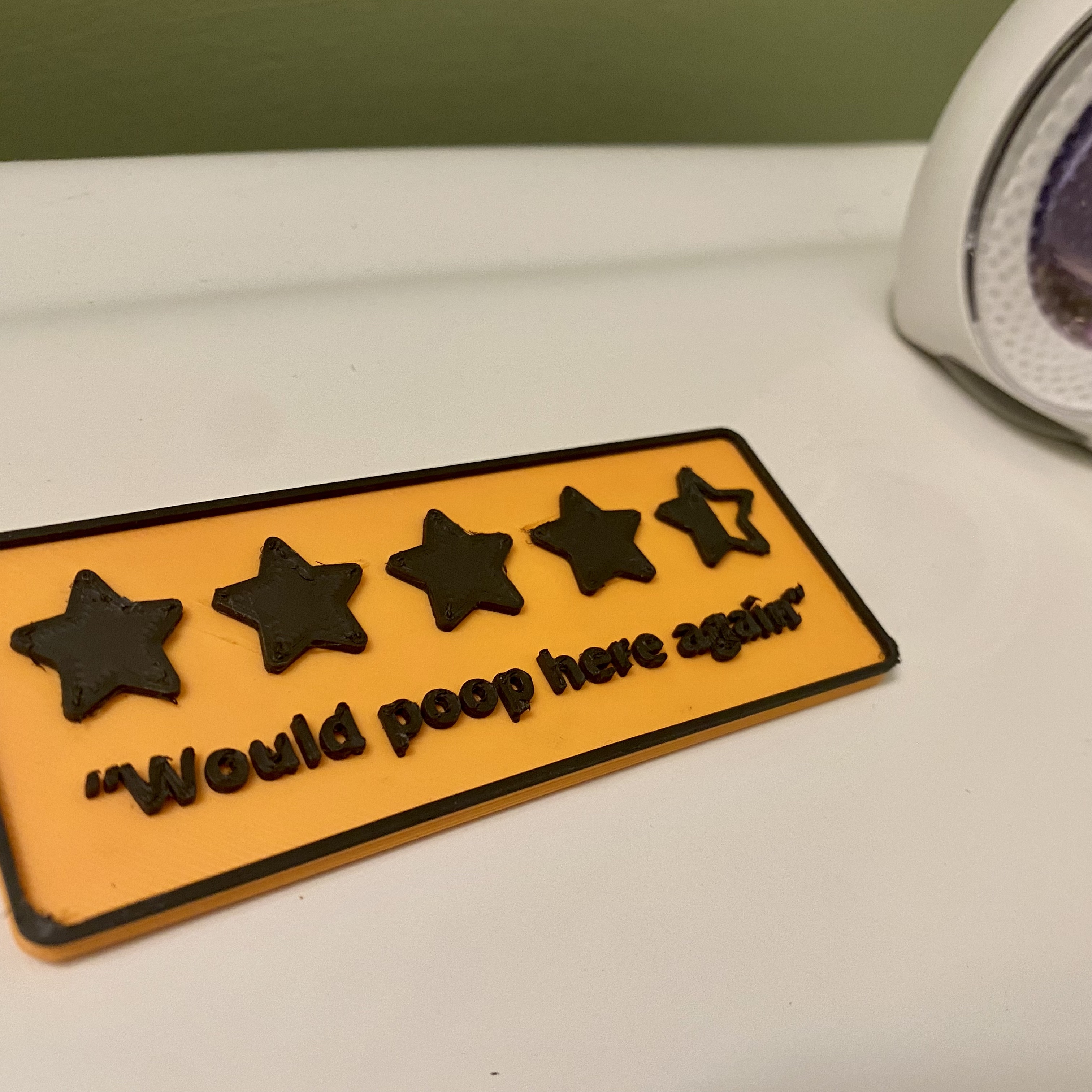 "Would Poop Here Again" - Biển Đánh Giá Nhà Vệ Sinh